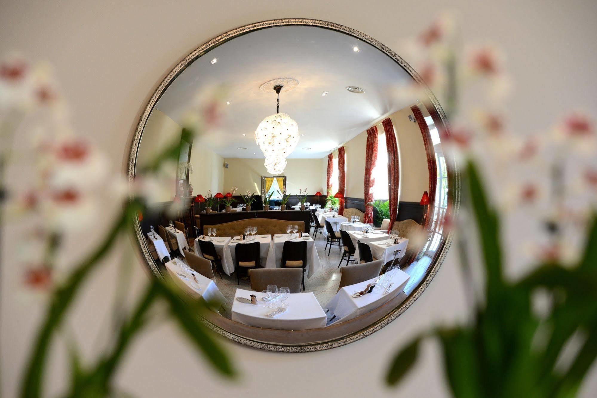 Grand Hotel Henri - Teritoria LʼIsle-sur-la-Sorgue Екстериор снимка