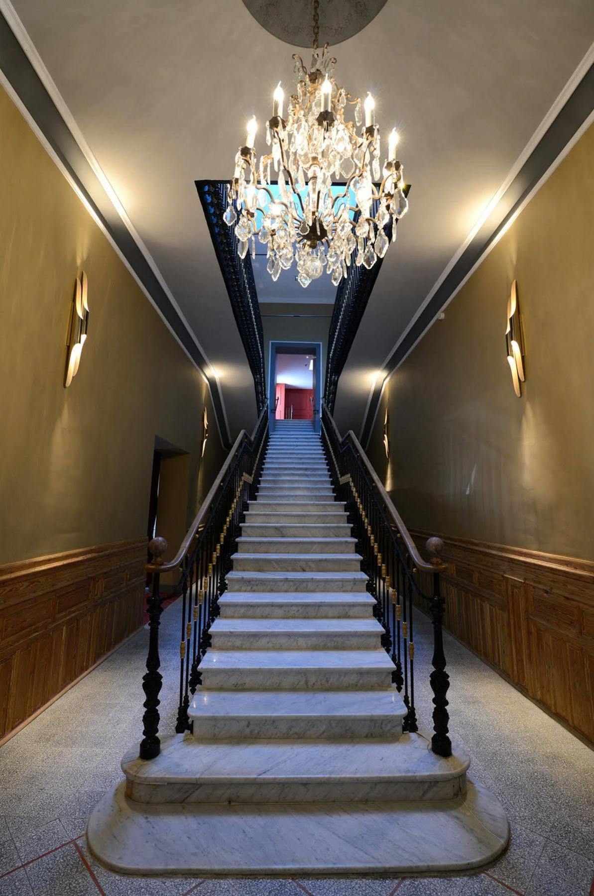Grand Hotel Henri - Teritoria LʼIsle-sur-la-Sorgue Екстериор снимка